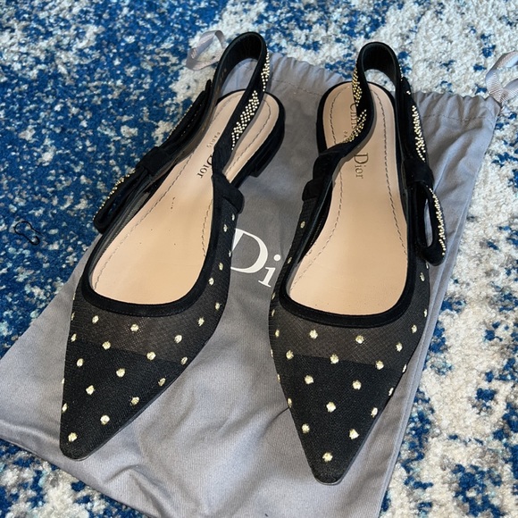 ❌SOLD ❌ CHRISTIAN DIOR
37.5
J'Adior Dotted Swiss Flats - Picture 4 of 11